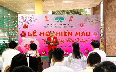 Hiến máu tình nguyện 